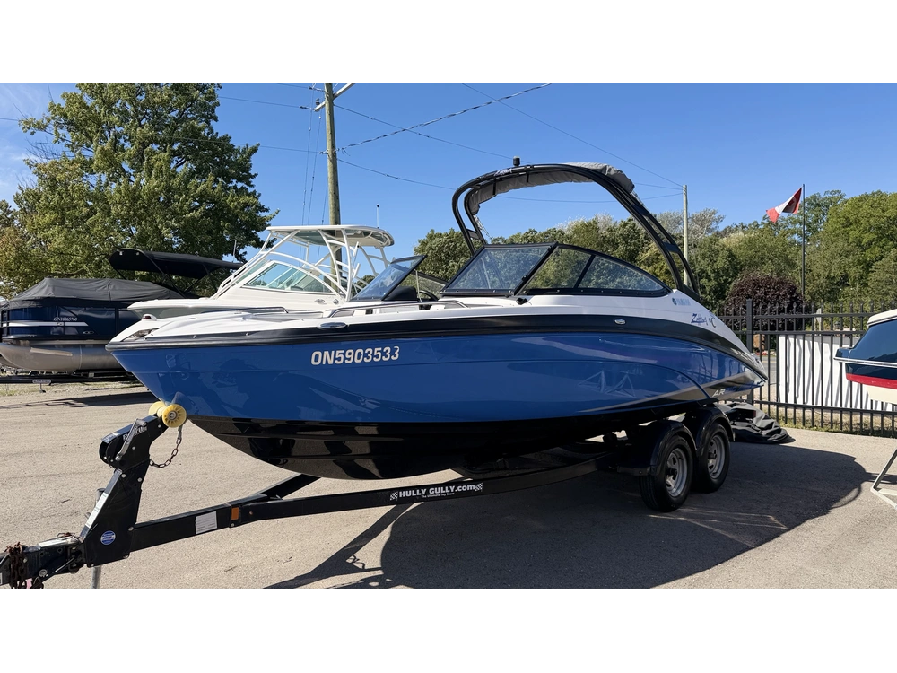 2017 Yamaha Ar210