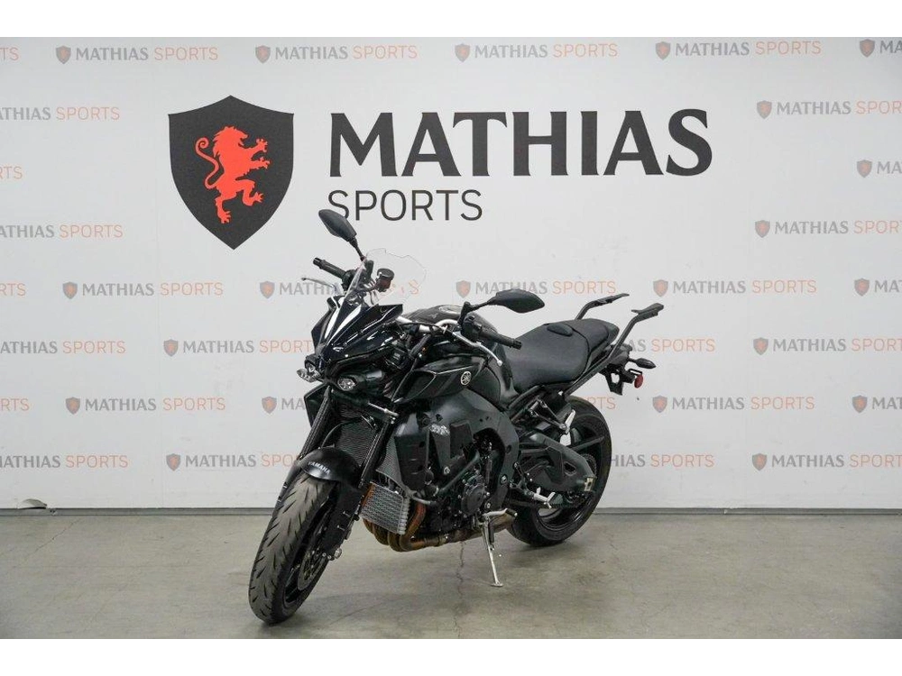 2025 Yamaha Mt-10 alt
