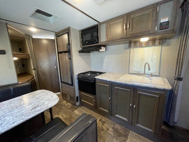 Keystone Rv Passport 239ml 2018 alt