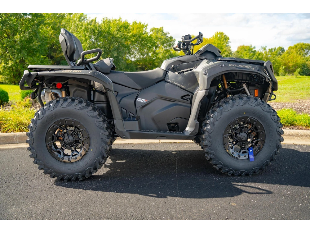 2027 Can-am Outlander Max Backcountry 1000r alt