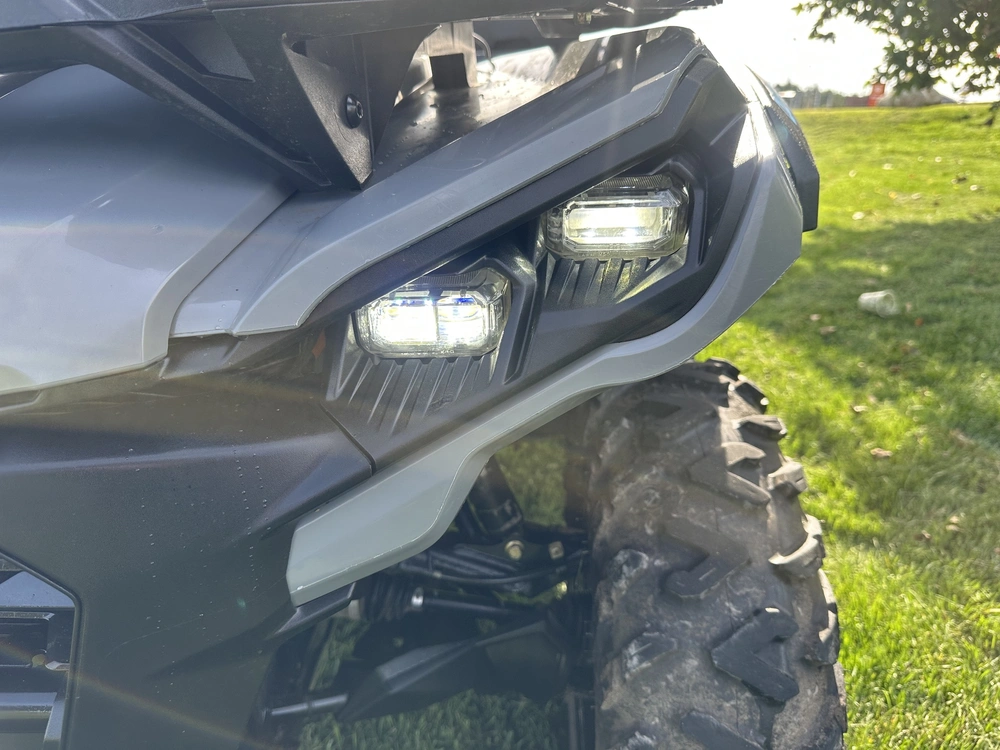 2023 Can-am 850 Dps