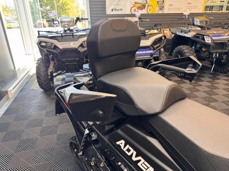 Polaris Prostar S4indyadv137red 2027