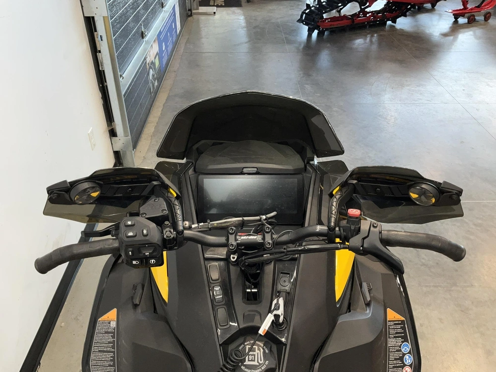 2025 Ski-doo Mxz Xrs 850 Turbo Competition Smart