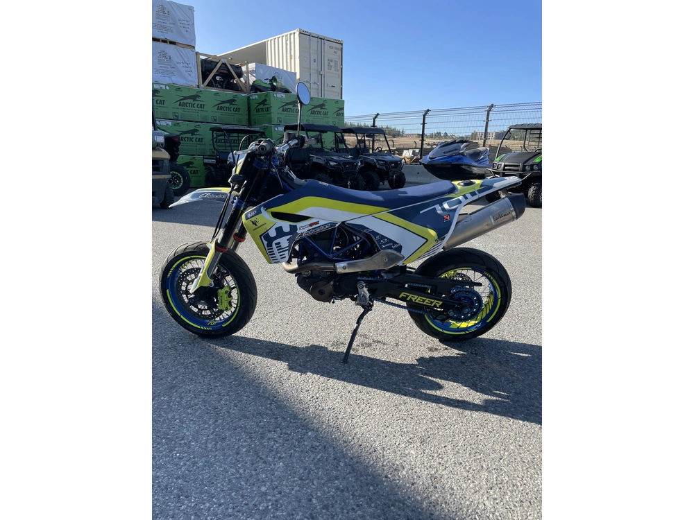 2017 Husqvarna 701 Supermoto