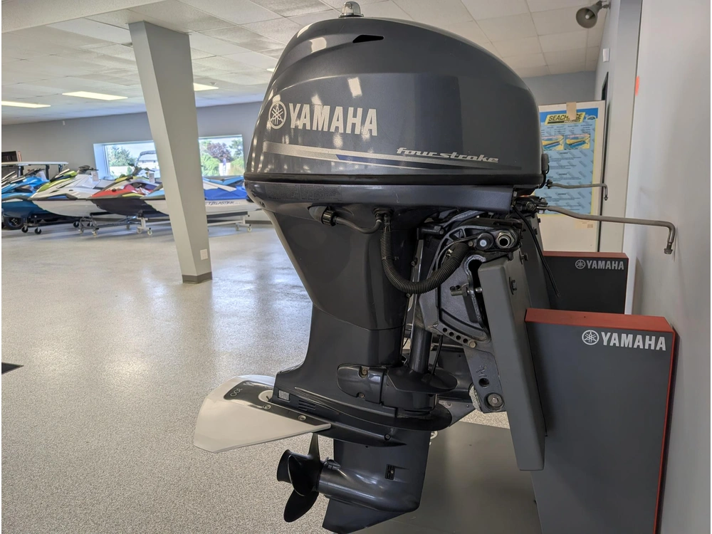 2015 Yamaha 40 Hp Efi Outboard alt