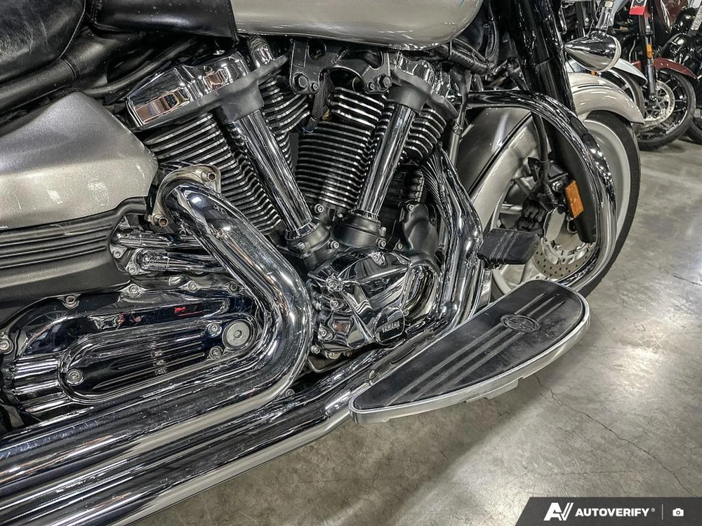 2012 Yamaha Stratoliner Deluxe