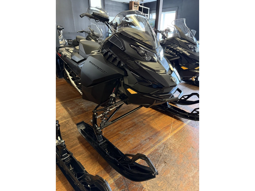 2027 Ski-doo Backcountry™ Adrenaline® 850 E-tec® 146 1.5