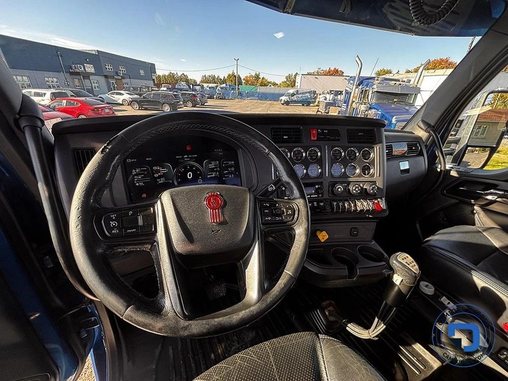 2024 Kenworth W990 alt