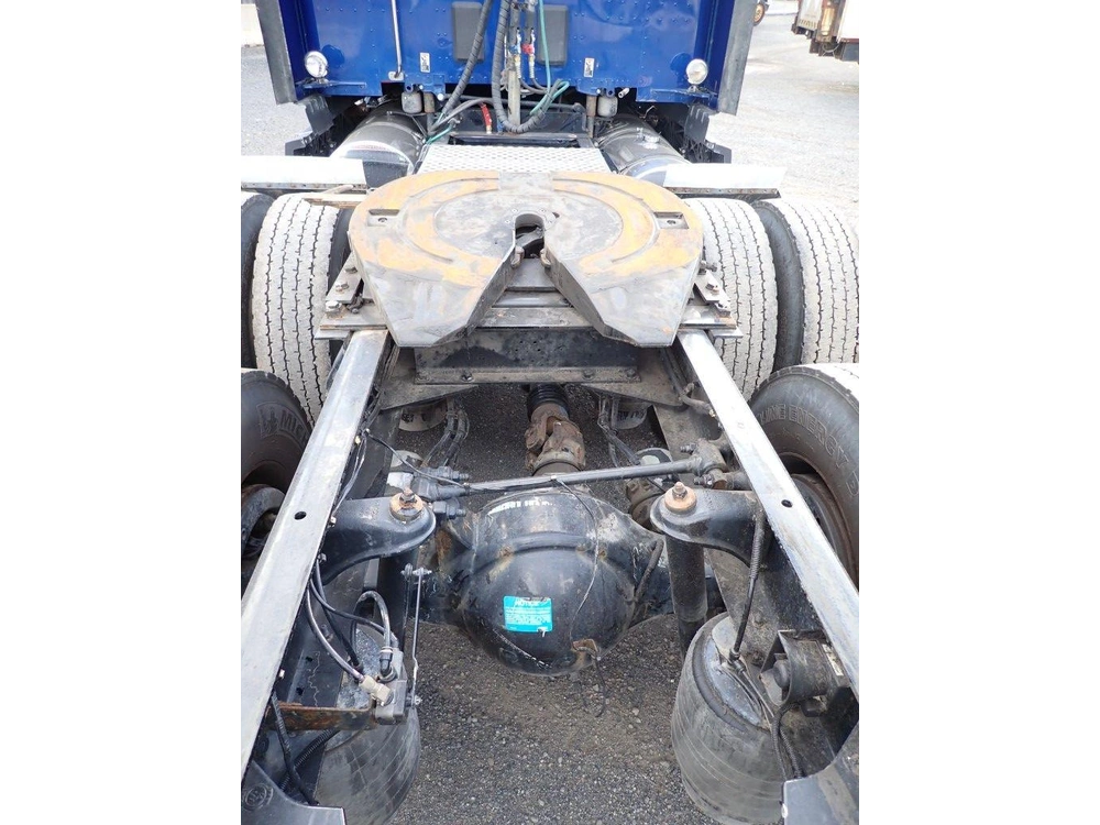 Kenworth T680 2024