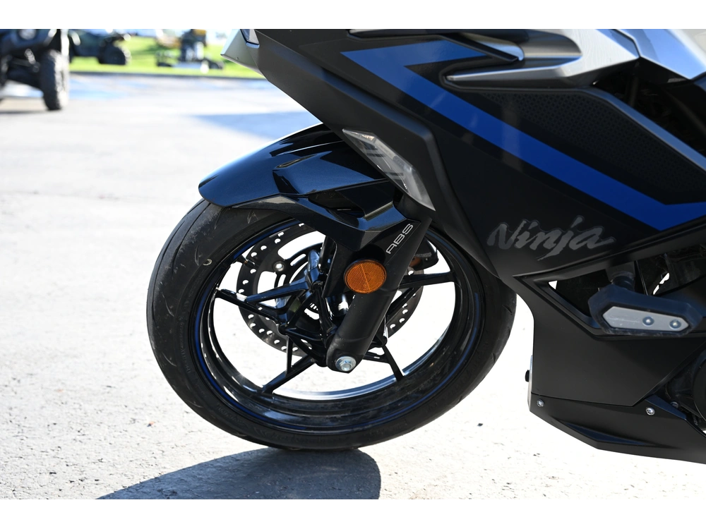 2025 Kawasaki Ninja 500 Krt Se Abs