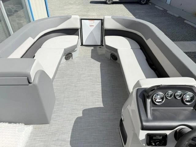 2026 Lowe Boats Ls210