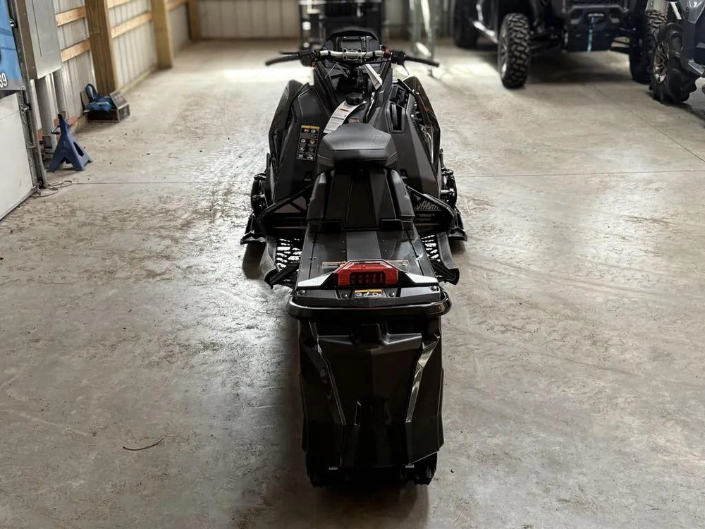 2027 Polaris 650 Switchback Xc 146 1.6 Cobra