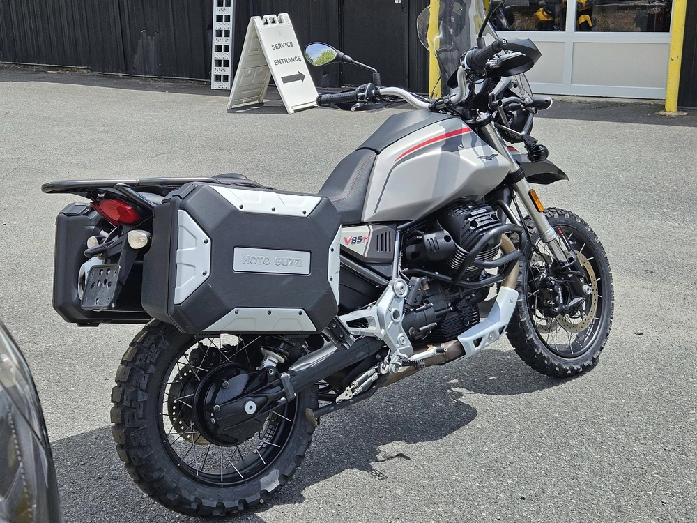 2023 Moto Guzzi Guzzi V85 Tt Travel E5