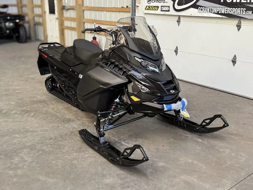 2027 Ski-doo Renegade Adrenaline 900 Ace Turbo R
