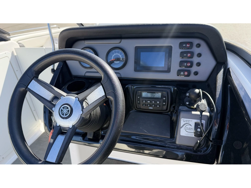 2017 Yamaha Ar210