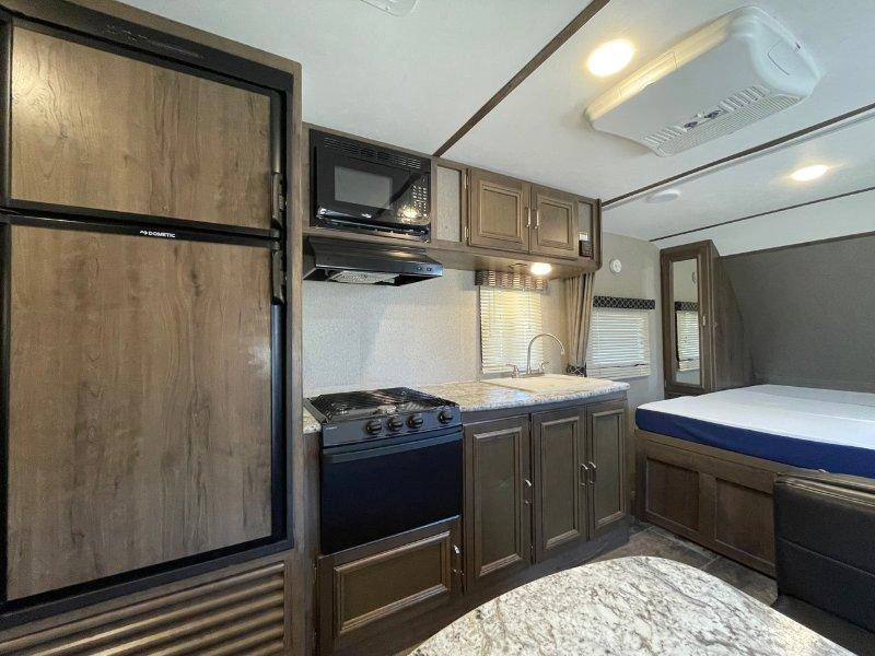 Keystone Rv Passport 239ml 2018 alt
