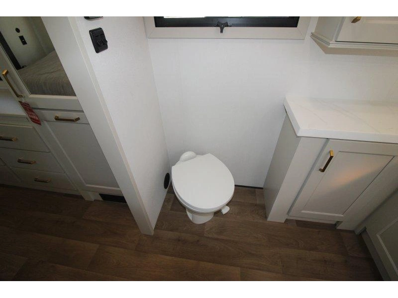 Grand Design Solitude 380fl 2027 alt