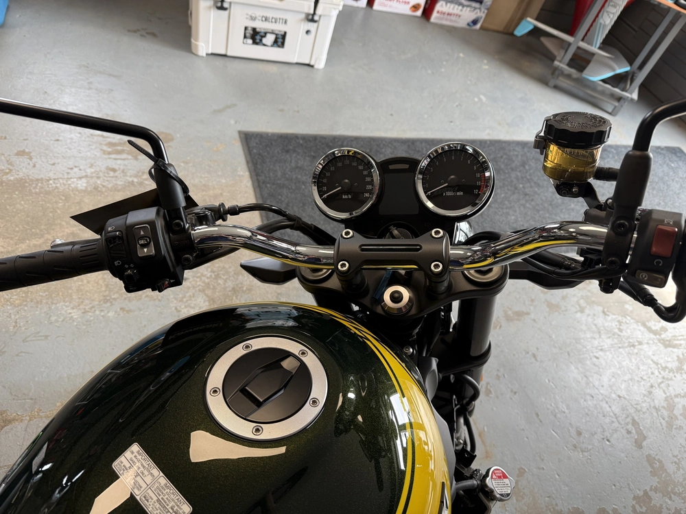 2024 Kawasaki Z900 Rs alt