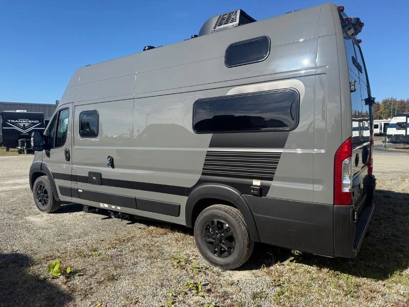 2027 Grand Design Lineage Lvp1 alt