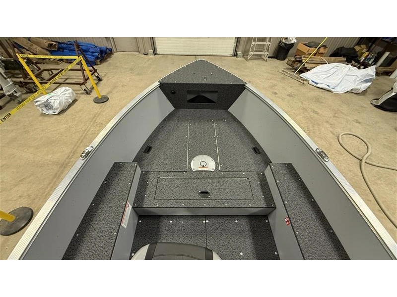 2027 Lund Boat Co 1600 Fury Tiller alt