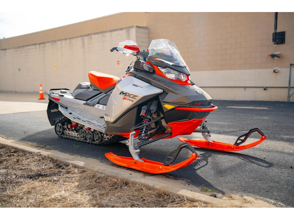 2022 Ski-doo Mxz® X-rs® Rotax® 850 E-tec® I Rip. Xt 1.25 Black Lcd alt