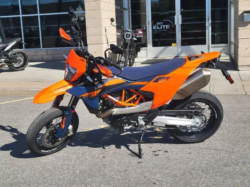2026 Ktm 690 Smc R alt