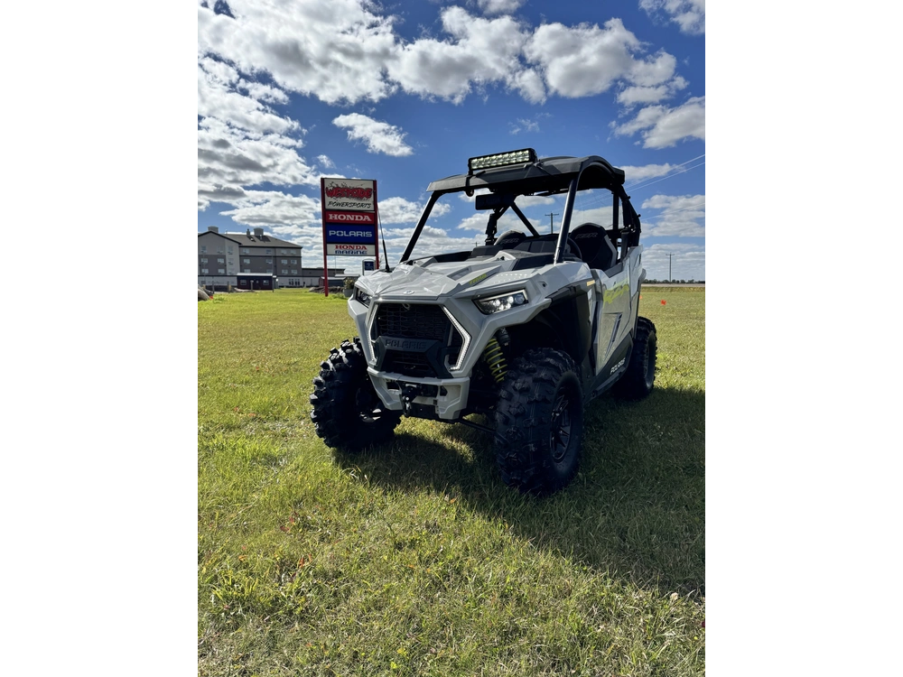 2022 Polaris Rzr Trail Ult alt