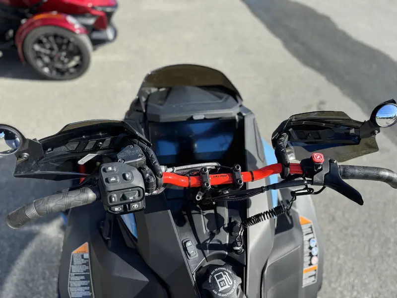 2026 Ski-Doo Backcountry XRS 850 E-TEC 146'' TOUCHSCREEN 10,25’’