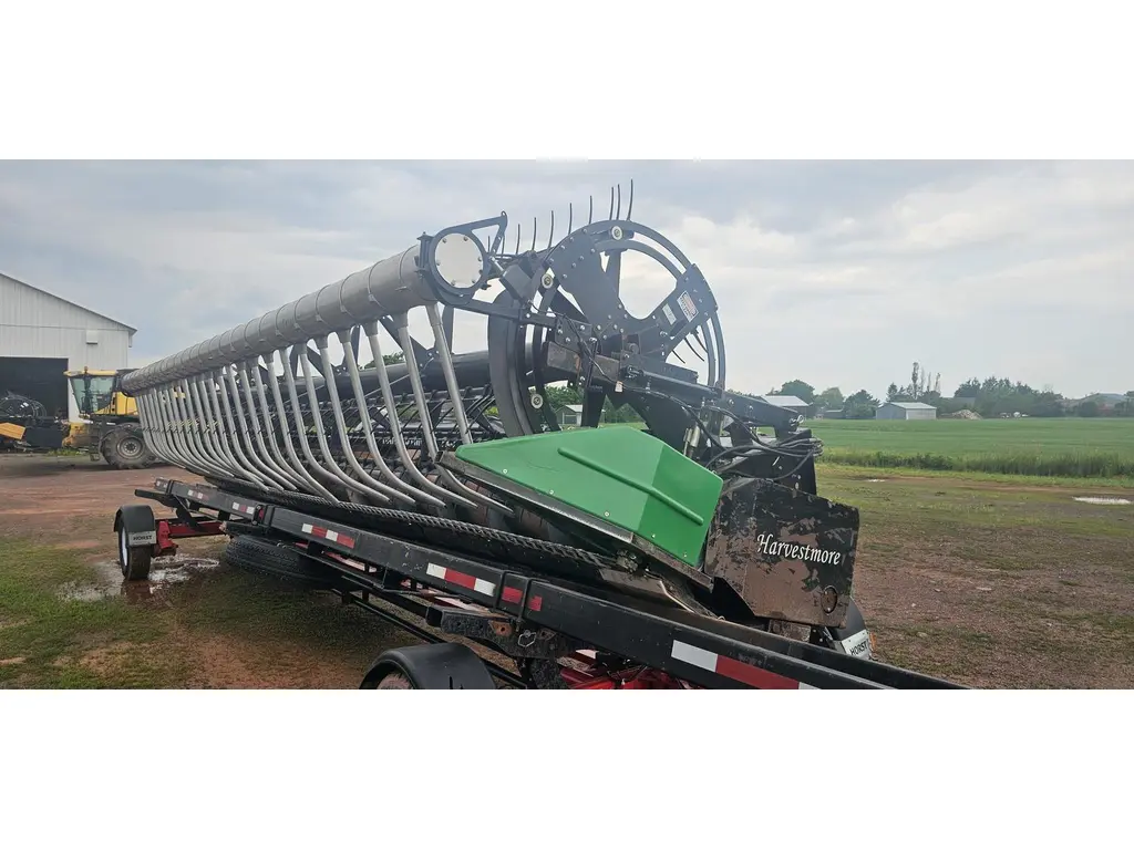 Harvestmore 725F 2015