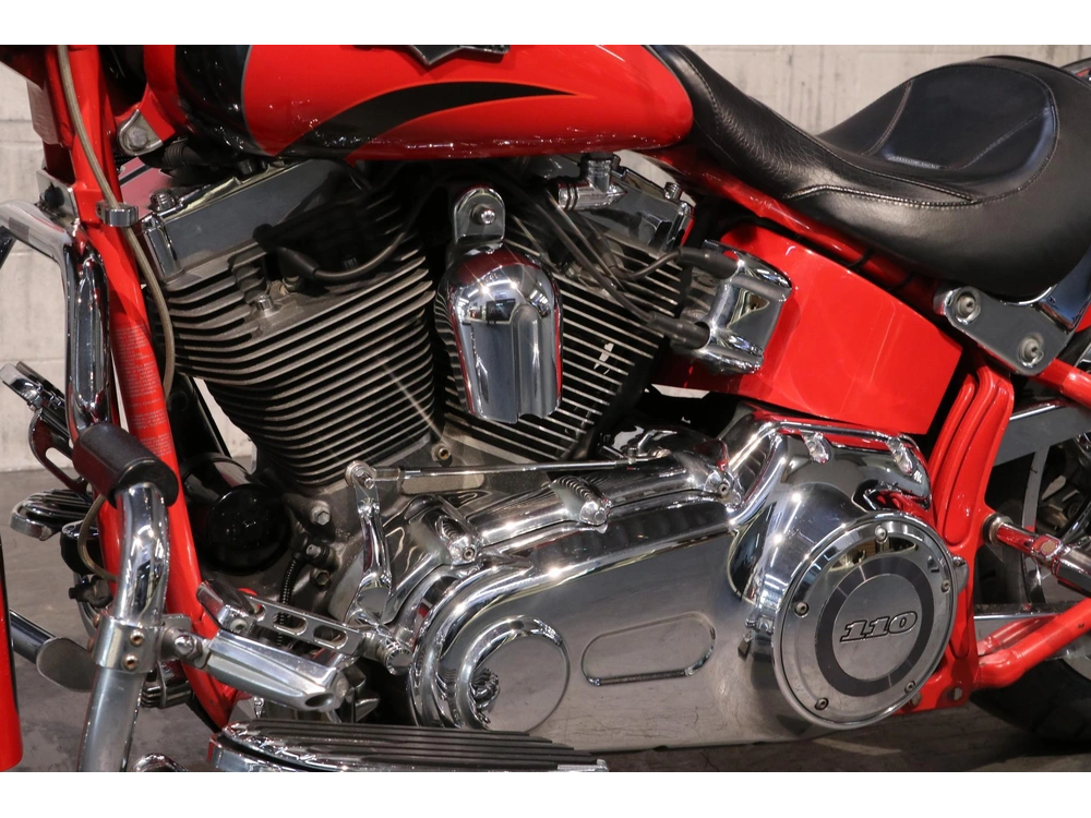2011 Harley-davidson Softail Cvo Convertible Flstse2