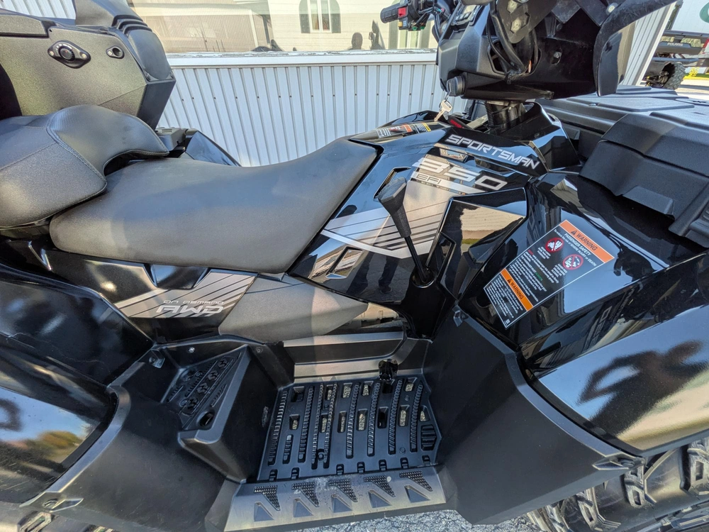 Polaris Sportsman Touring 850 Onyx Black 2024 alt
