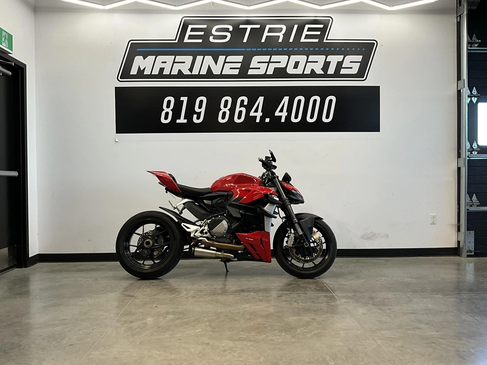 2022 Ducati Streetfighter V2