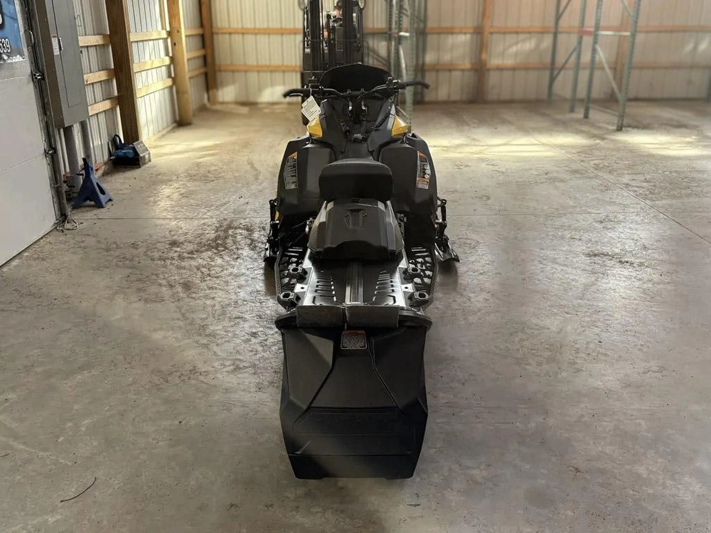 2027 Ski-doo Mxz Sport 137 600 Efi