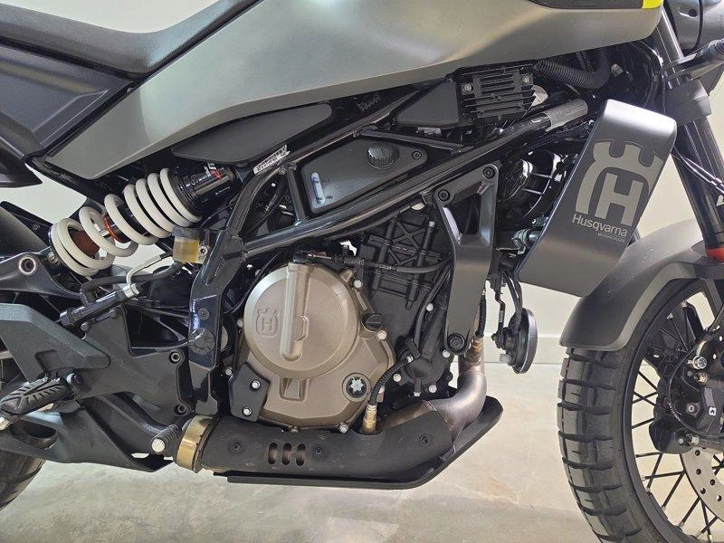 2024 Husqvarna Svartpilen 401 alt