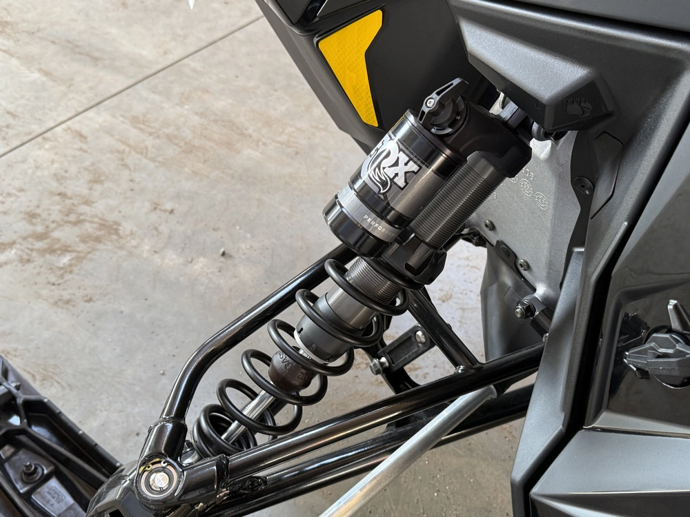 2027 Polaris 850 Switchback Xc 146 1.6 Cobra Track
