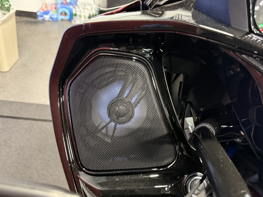 2026 Indian Motorcycle 125th Anniversary Challenger alt