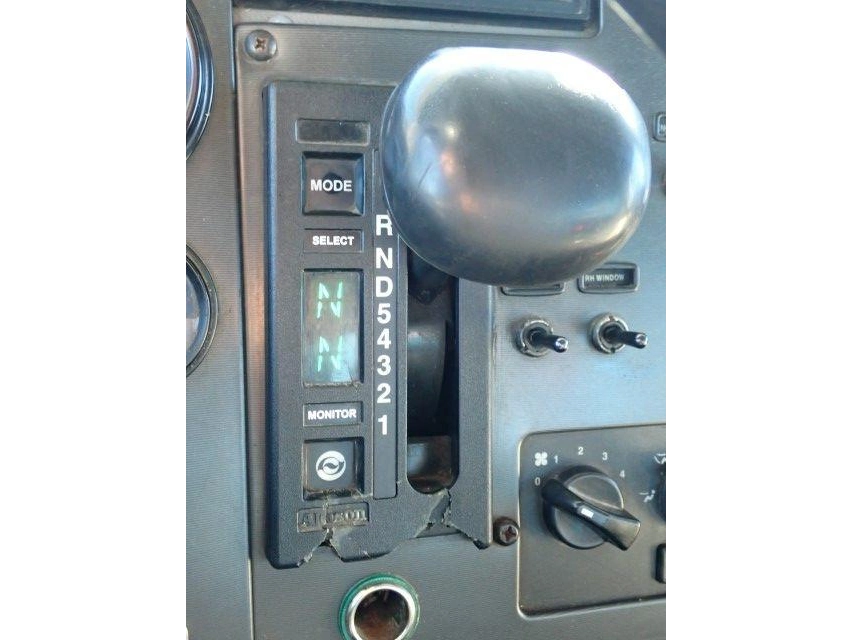 Peterbilt 340 2010
