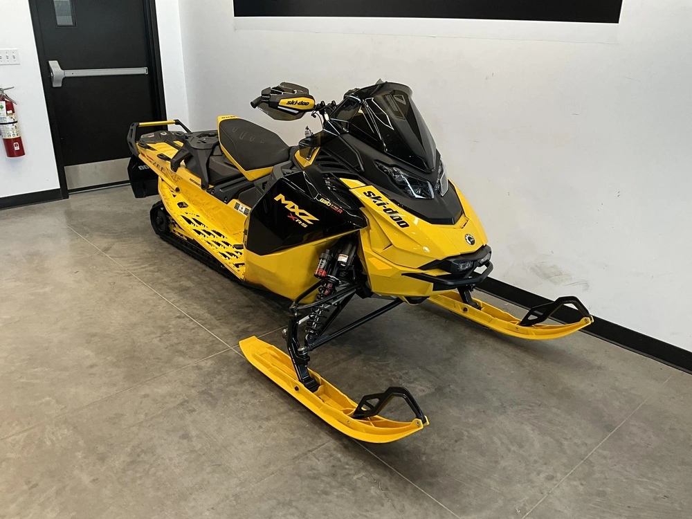 2025 Ski-doo Mxz Xrs 850 Turbo Competition Smart