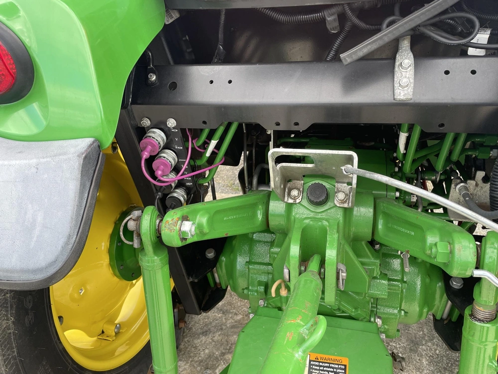 John Deere 4066r 2022 alt