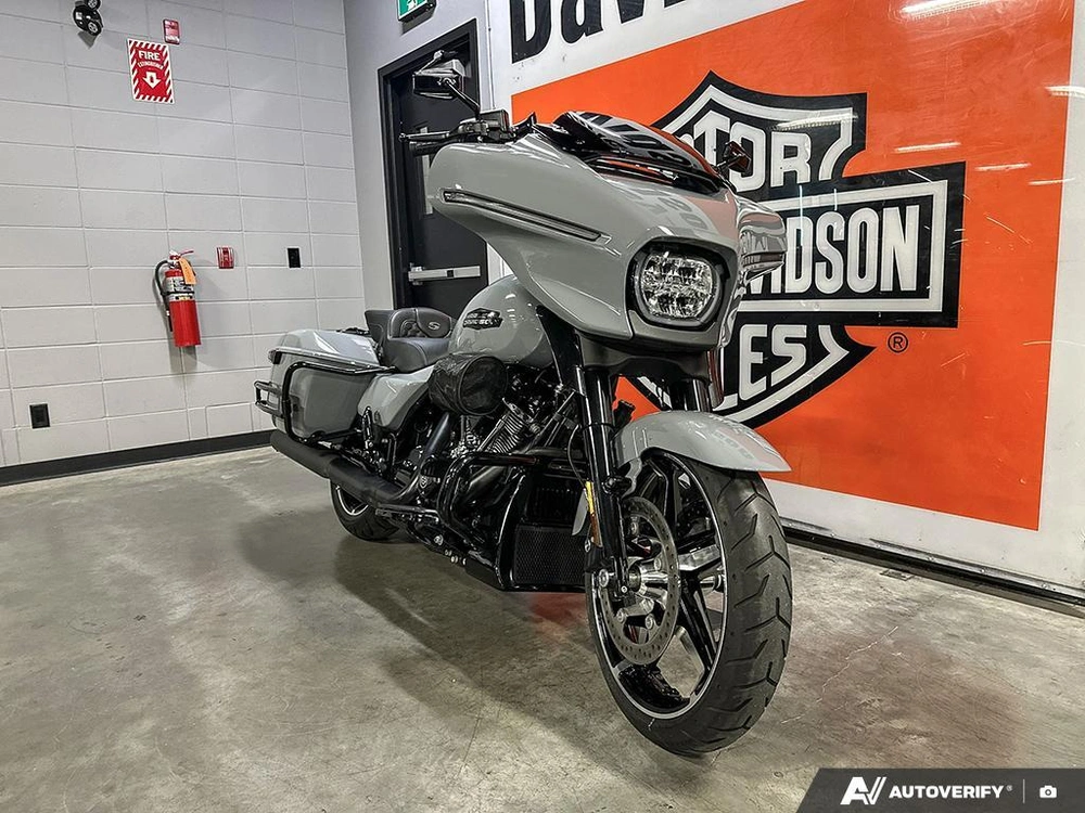 2026 Harley-davidson Street Glide alt