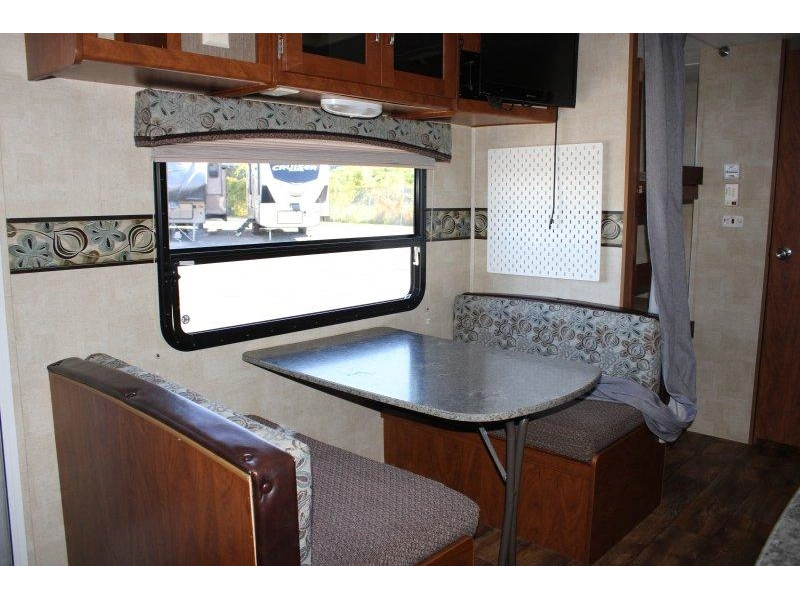 Keystone Rv Passport 238ml 2014 alt