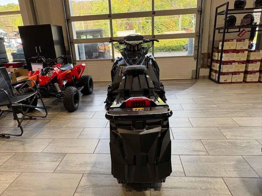 2027 Polaris 850 Switchback Xc 146 1.6 7s Caméra Gopro Max2 Gratuite