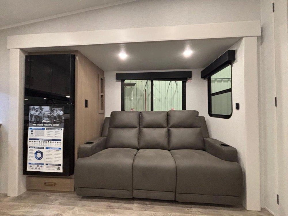 Jayco Eagle 24mle 2027 alt