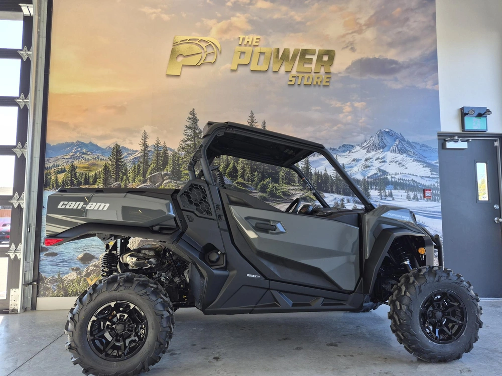 2027 Can-am Commander Xt 700 alt