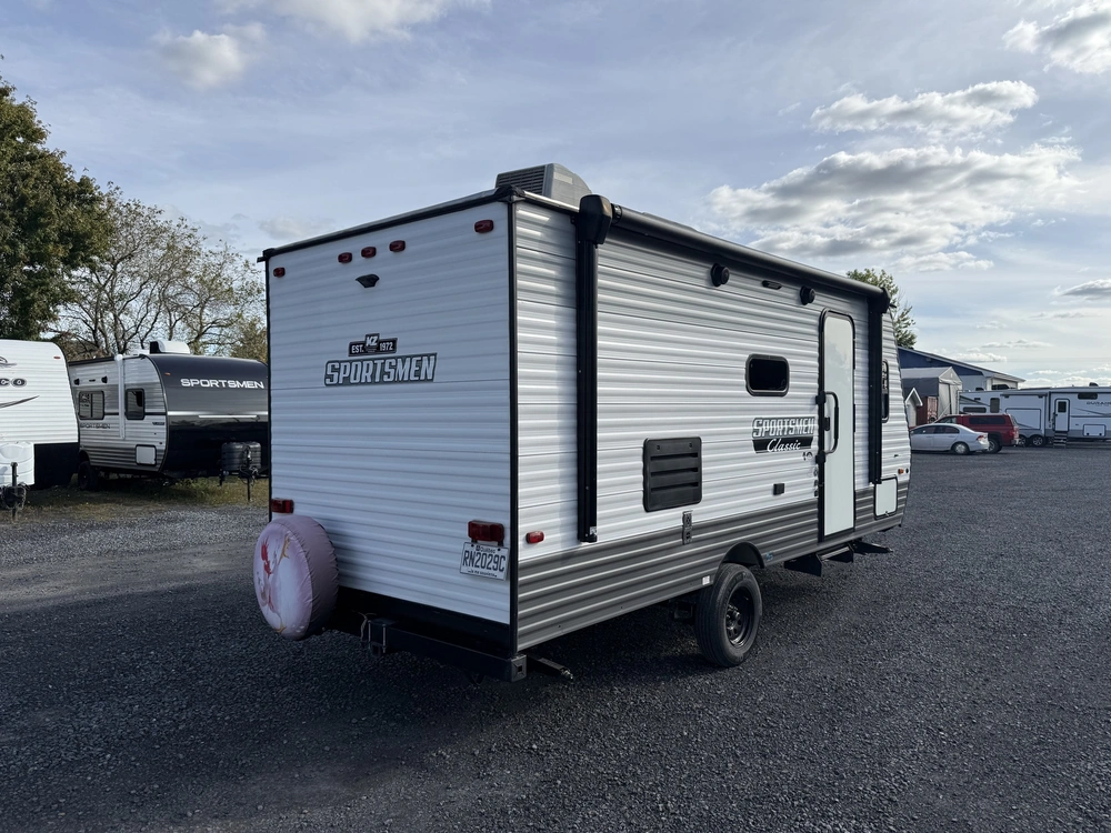 Kz-rv Sportsmen Classic 181bh 2021 alt