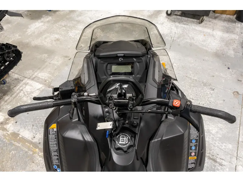 Ski-Doo GDVB TUNDRA LE 600 EFI 2027