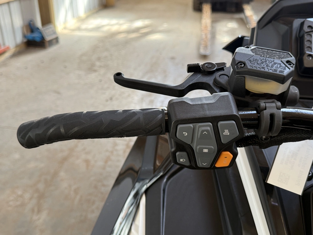 2027 Polaris 650 Indy Sp 137 Es