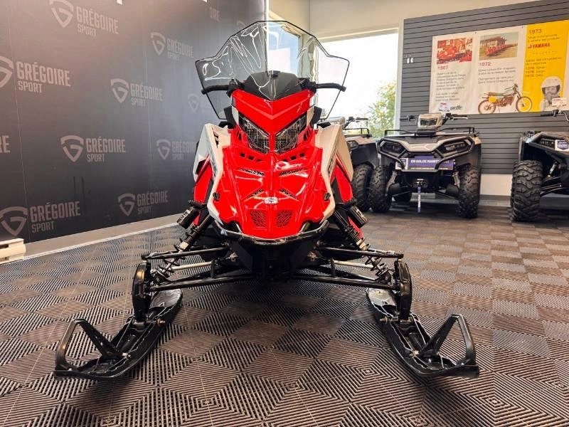 Polaris Prostar S4indyadv137red 2027