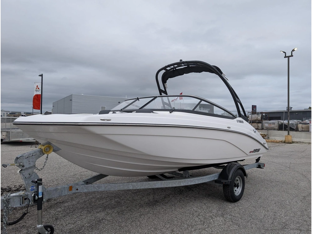 2025 Yamaha Ar195 White alt