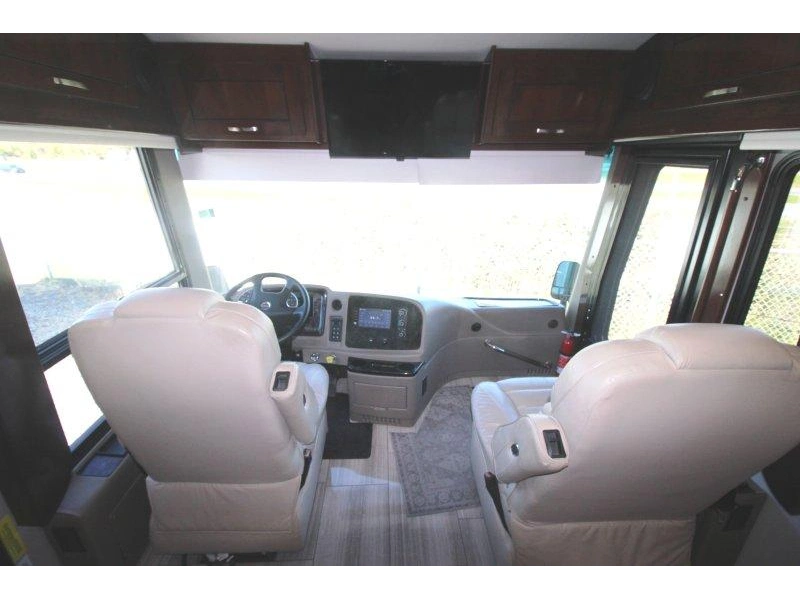 Entegra Coach Reatta 40q2 2021 alt